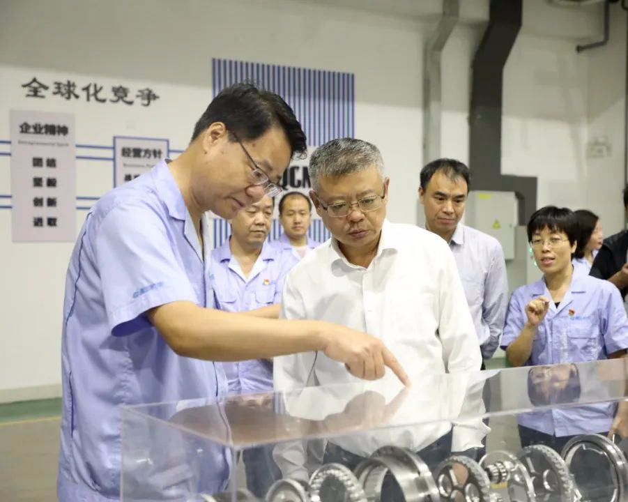 【集团资讯】陕西证监局党委书记、局长鱼向东一行莅临集团调研领导工作